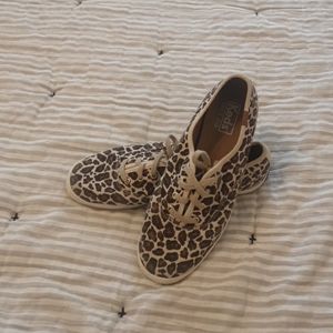 Cute leopard print Keds.